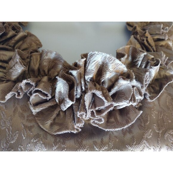 London Times Size 10 Woman Cocktail Dress Knee Length Gold Ruffled Neck - Picture 3 of 15